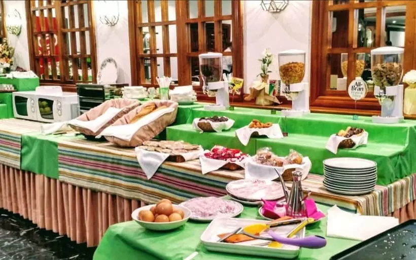 Отель Museo Los Infantes