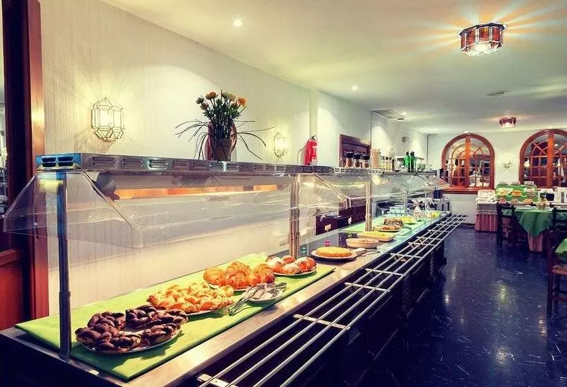 Отель Museo Los Infantes