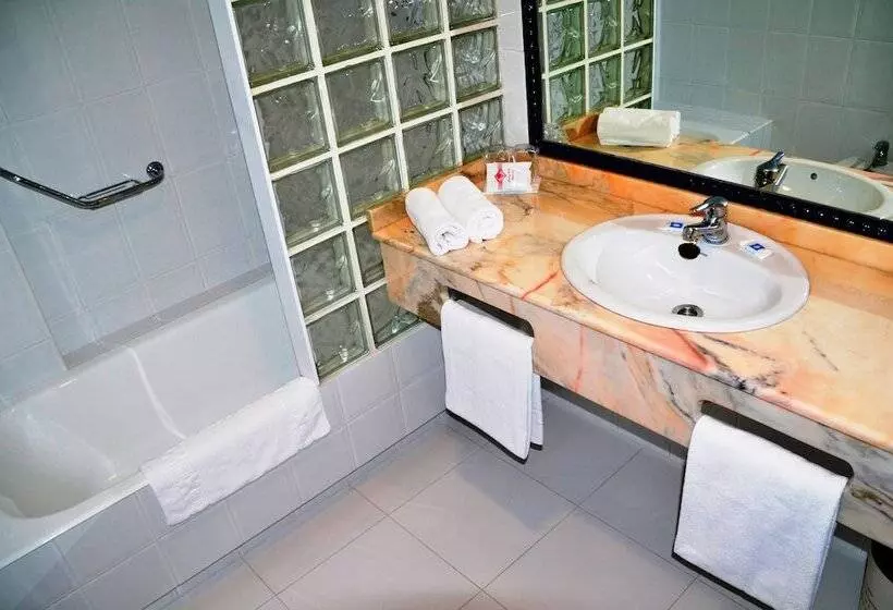 Отель Museo Los Infantes