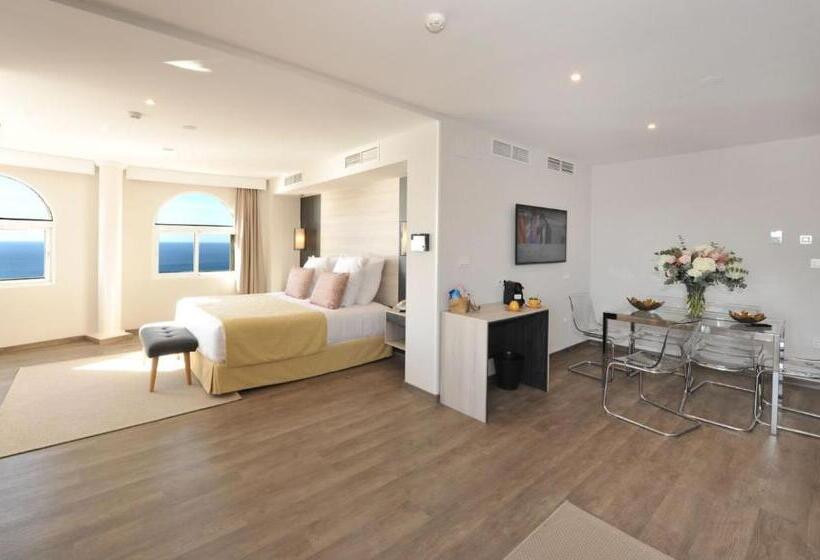 هتل Salobreña Suites