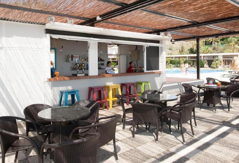 هتل Salobreña Suites