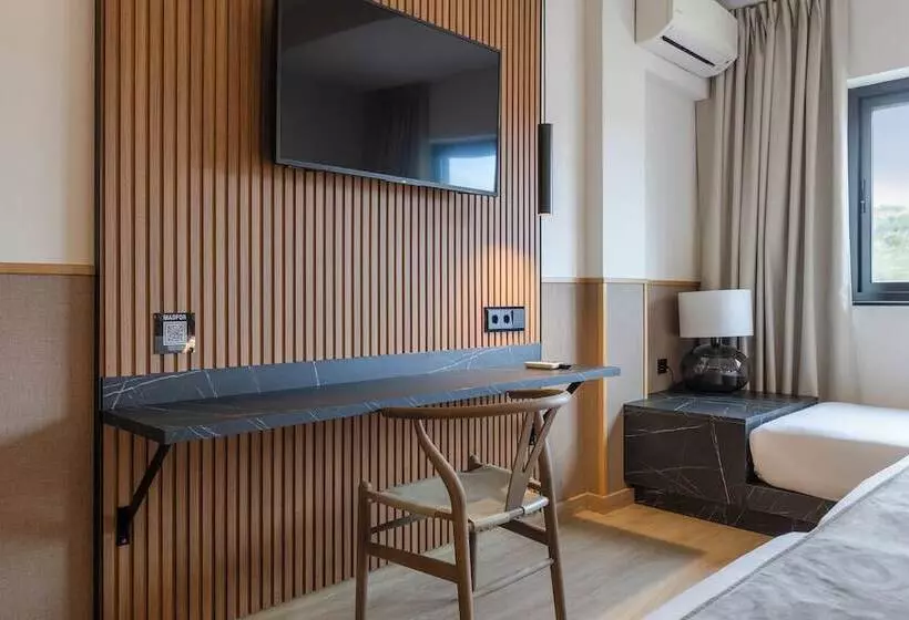 Hotel Acta Madfor