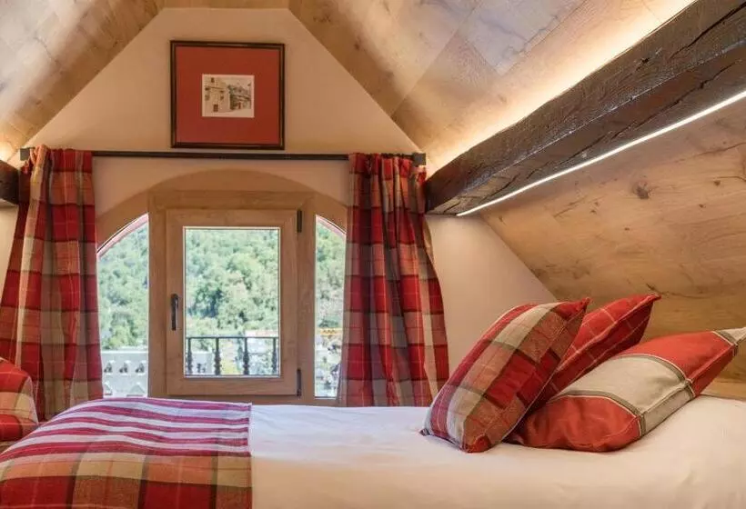 酒店 Aran La Abuela