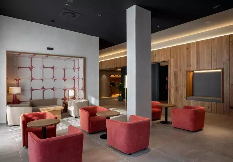 Hotelli Ciudad De Logrono