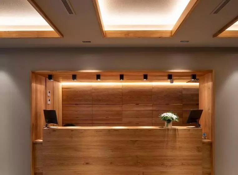 Hotelli Ciudad De Logrono