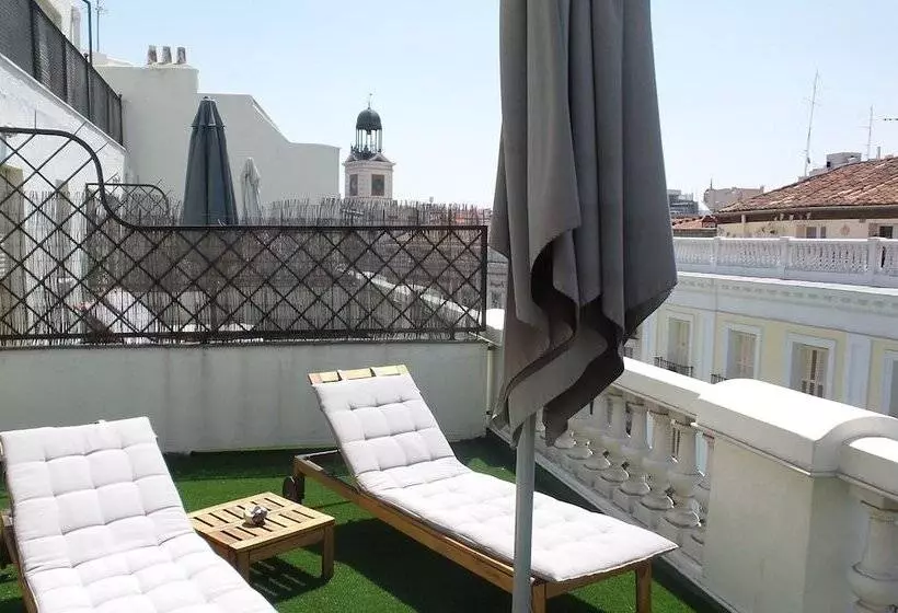 هتل Moderno Puerta Del Sol