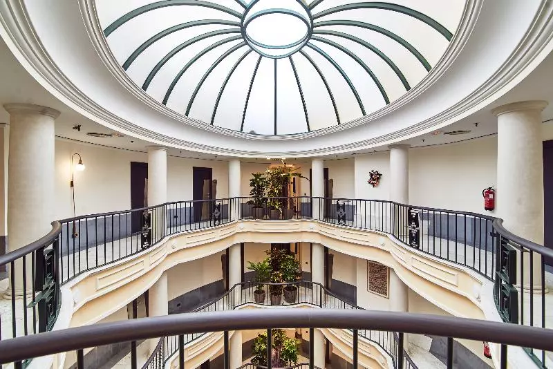 בית מלון כפרי Occidental Leon Alfonso V