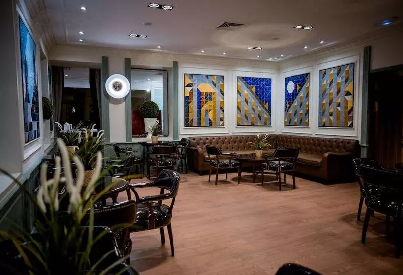 בית מלון כפרי Opera