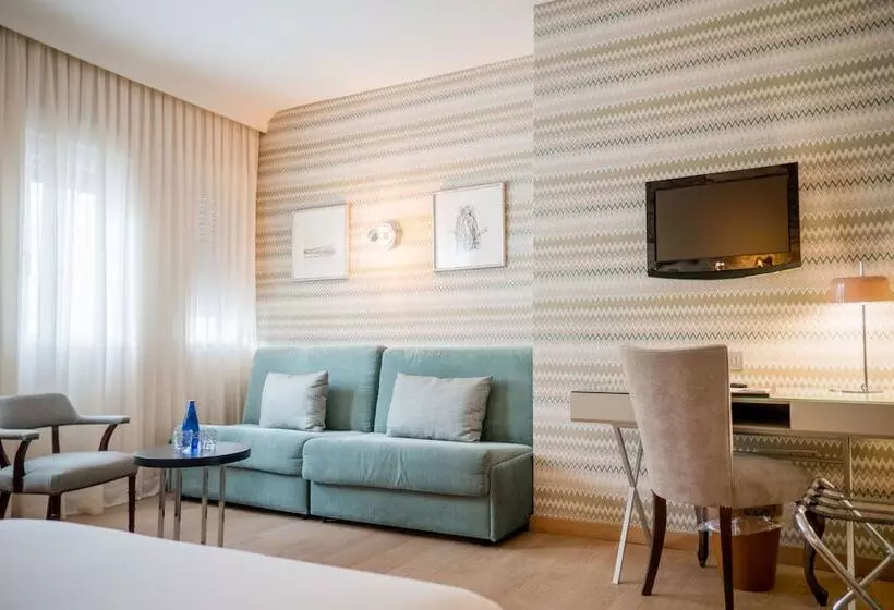 Hotel Opera