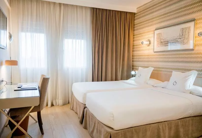 Hotel Opera