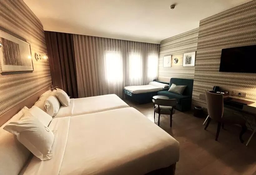 Hotel Opera