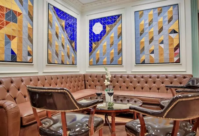 Hotel Opera