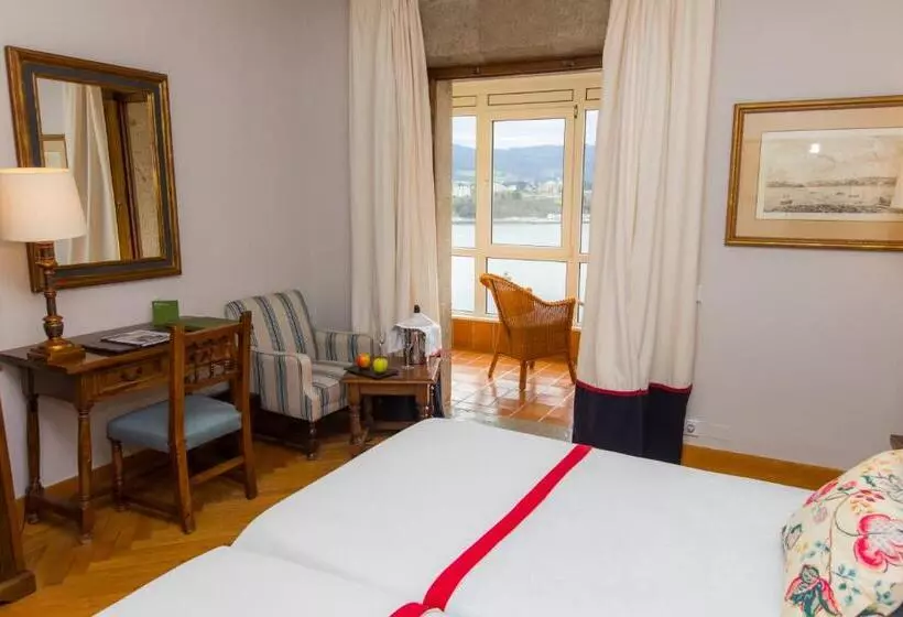 Parador De Ribadeo