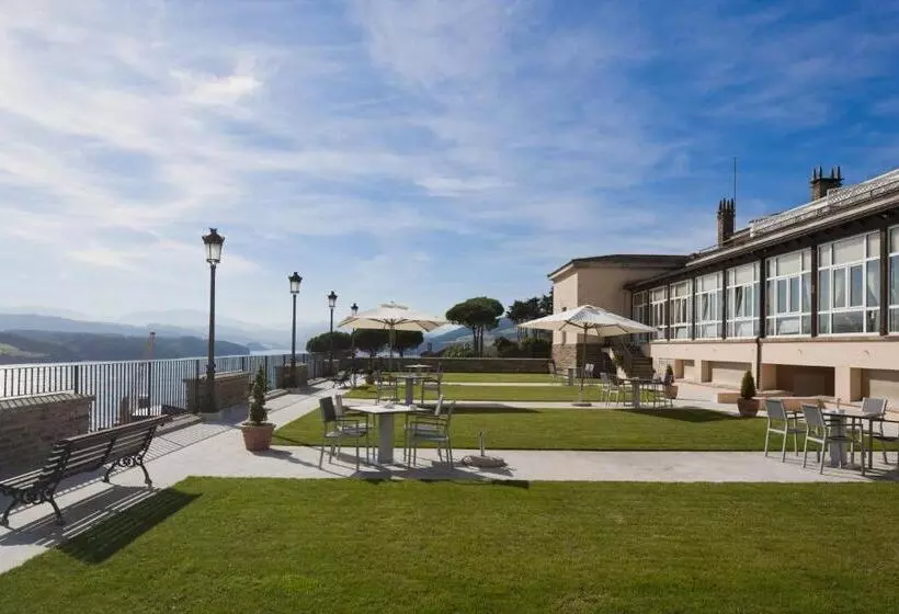 Parador De Ribadeo