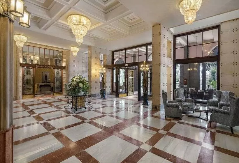 Santa Catalina, a Royal Hideaway Hotel  5*GL