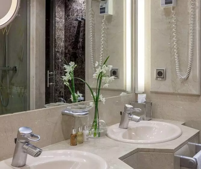 Wellington Hotel & Spa Madrid