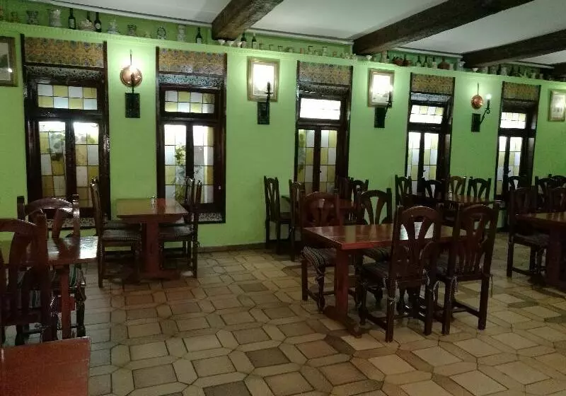 פונדק Casual Don Juan Tenorio