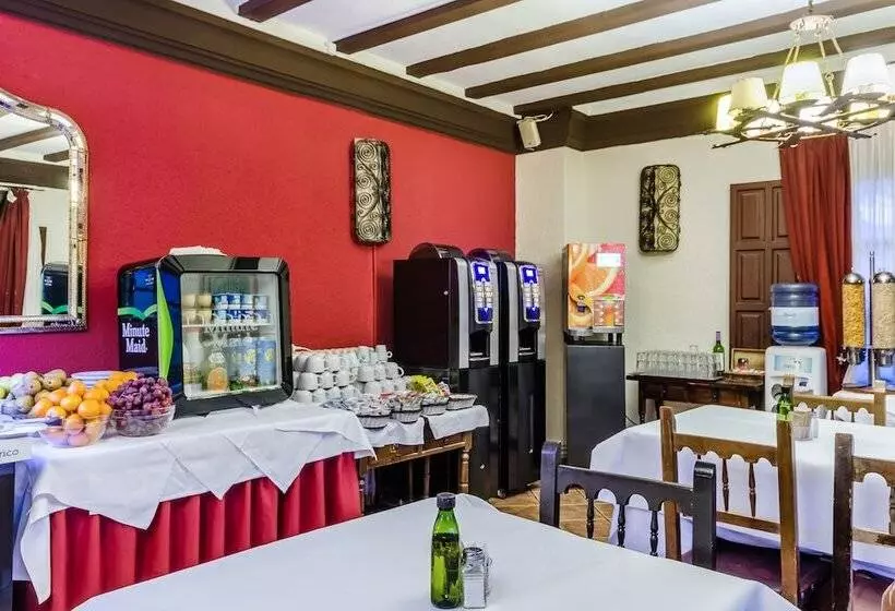 Отель Albarracin