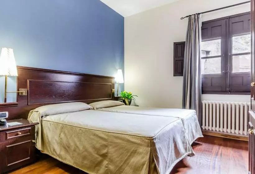 Отель Albarracin