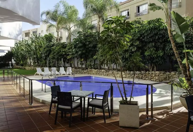 호텔 Aluasun Lago Rojo   Adults Recommended