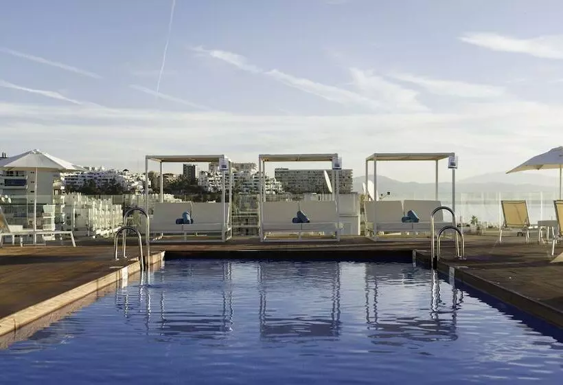 호텔 Aluasun Lago Rojo   Adults Recommended