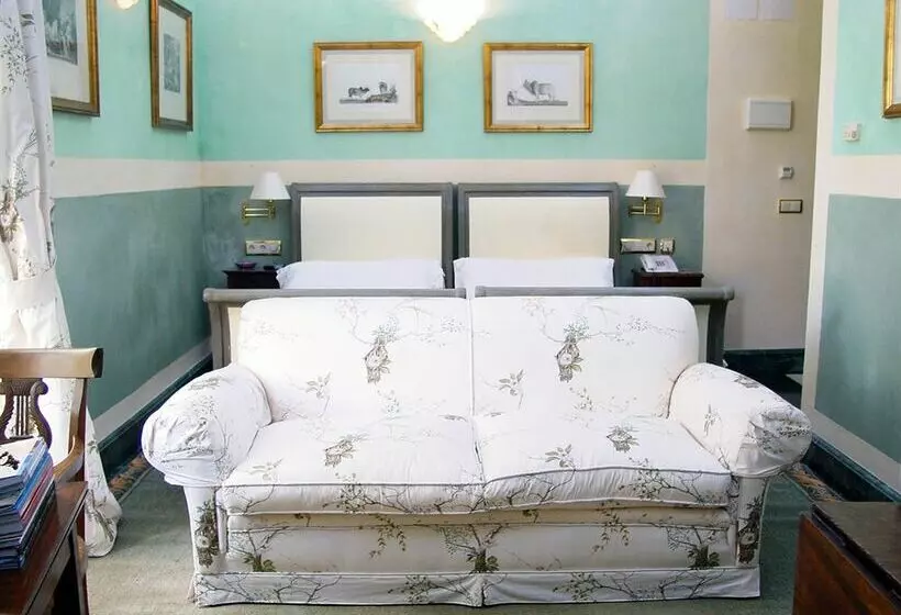 فندق Casa De Carmona