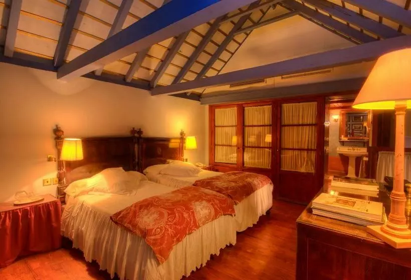 فندق Casa De Carmona