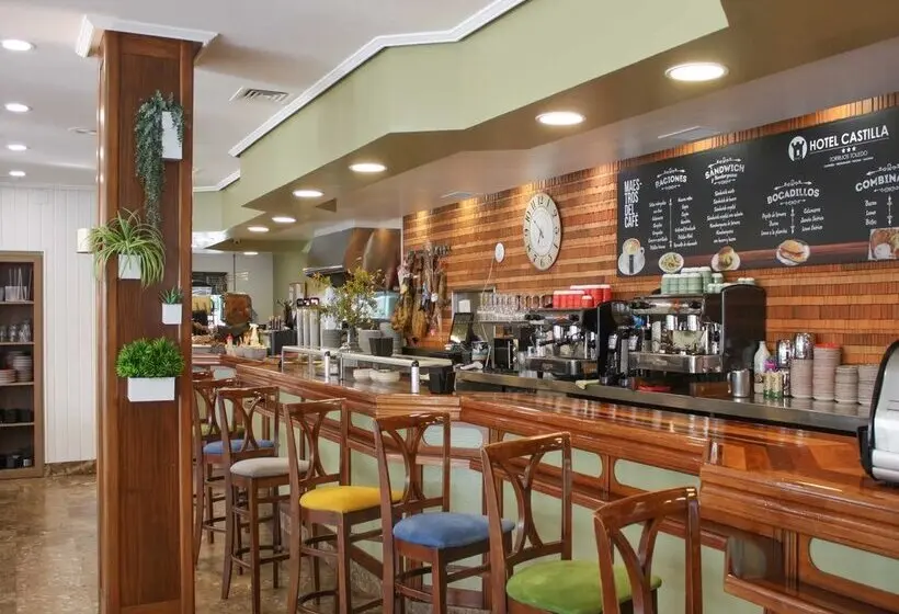 Hotel Castilla Torrijos