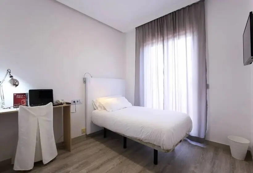 Hotel Castilla Torrijos
