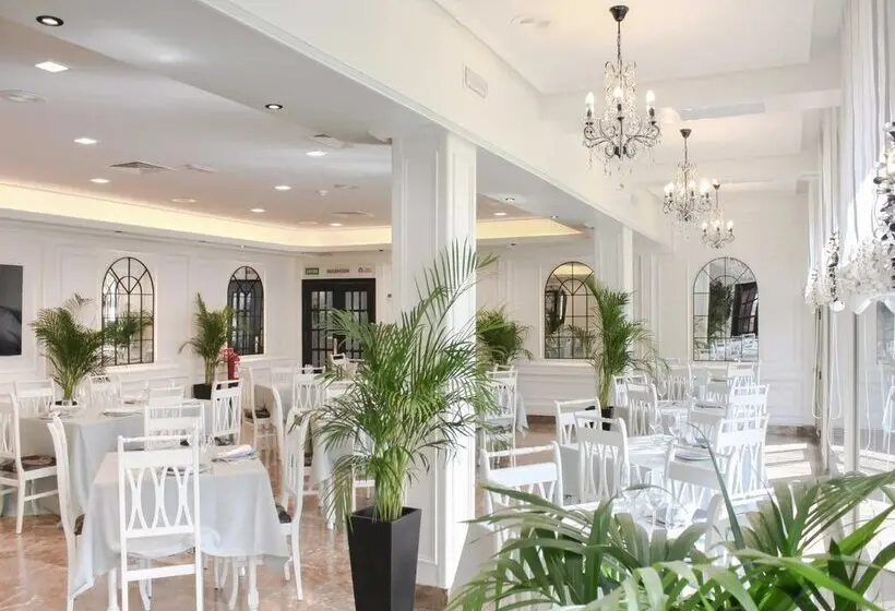 Hotel Castilla Torrijos