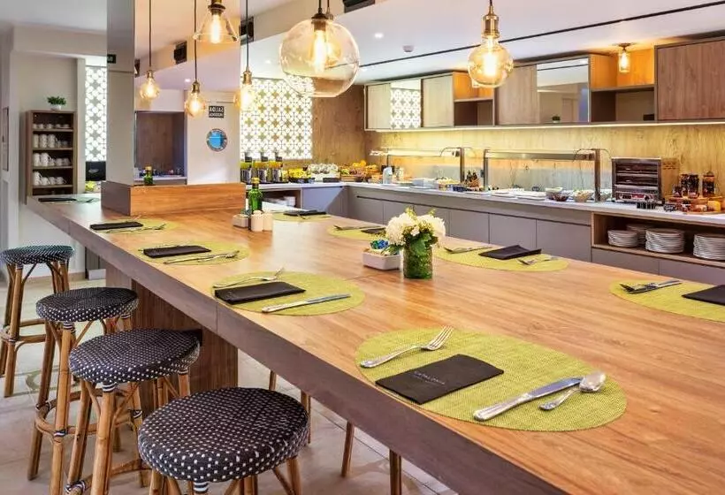 هتل Catalonia Santa Justa