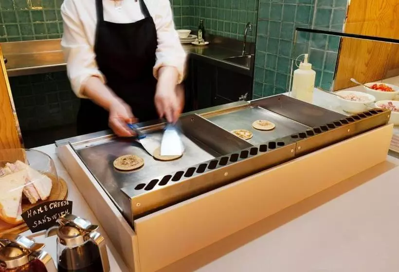 هتل Catalonia Santa Justa