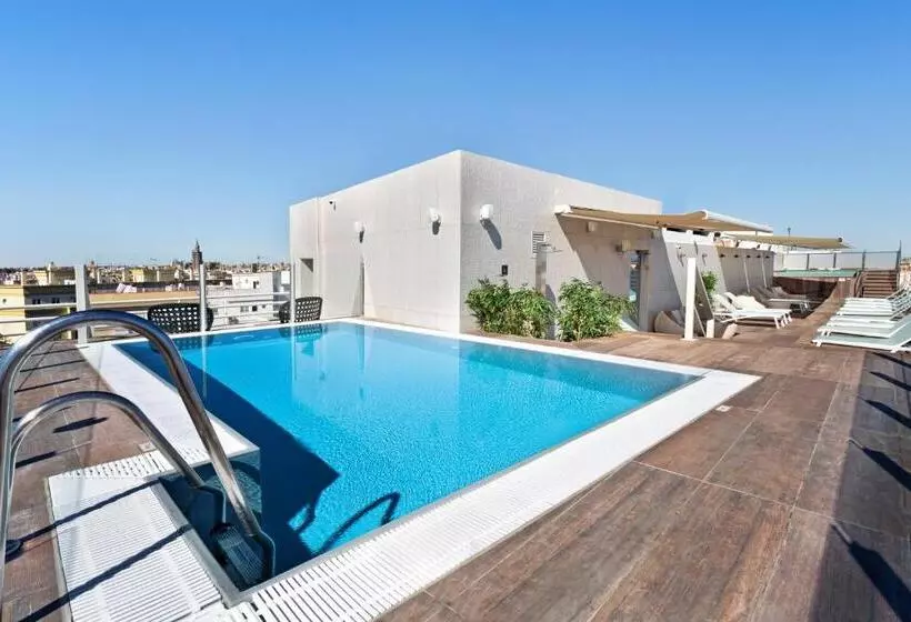 هتل Catalonia Santa Justa