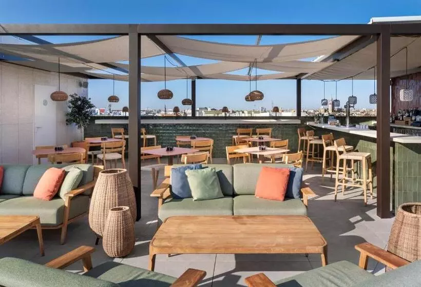 هتل Catalonia Santa Justa