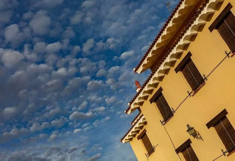 فندق De Montaña Rubielos