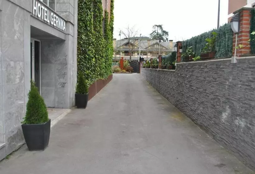 בית מלון כפרי Gernika   Adults Only