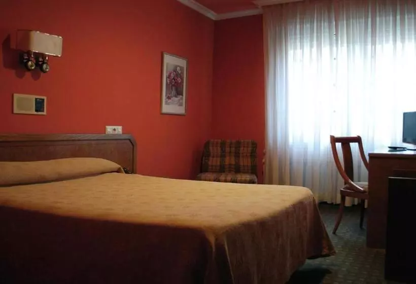 בית מלון כפרי Gernika   Adults Only