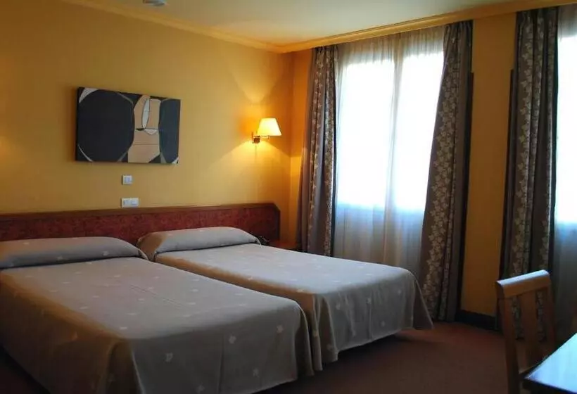 בית מלון כפרי Gernika   Adults Only