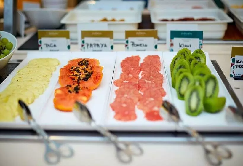 هتل Hesperia Sevilla