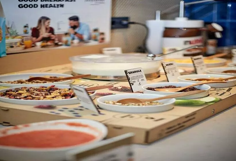 هتل Hesperia Sevilla