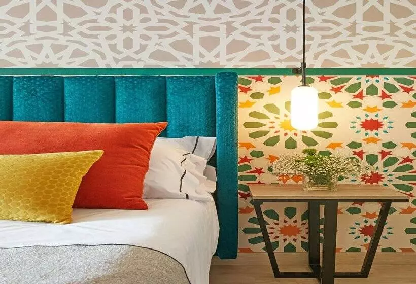 هتل Hesperia Sevilla