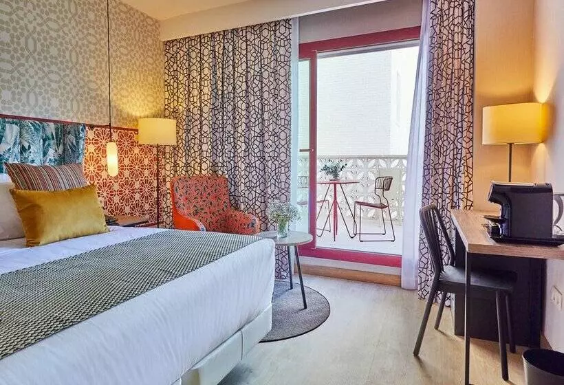 هتل Hesperia Sevilla