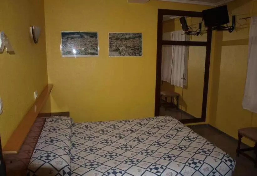 Отель Hostal San Jorge