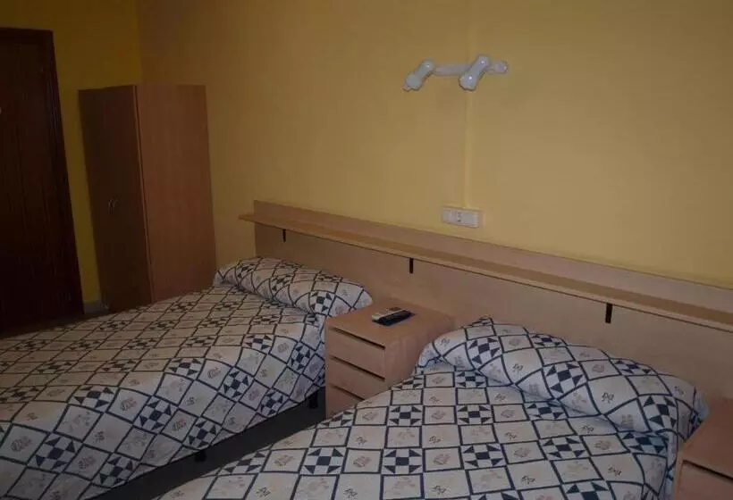 Отель Hostal San Jorge