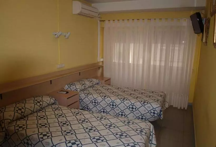 Отель Hostal San Jorge