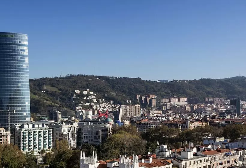 בית מלון כפרי Ilunion Bilbao