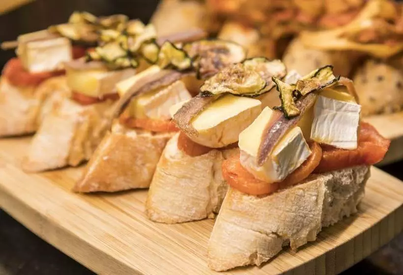 בית מלון כפרי Ilunion Bilbao