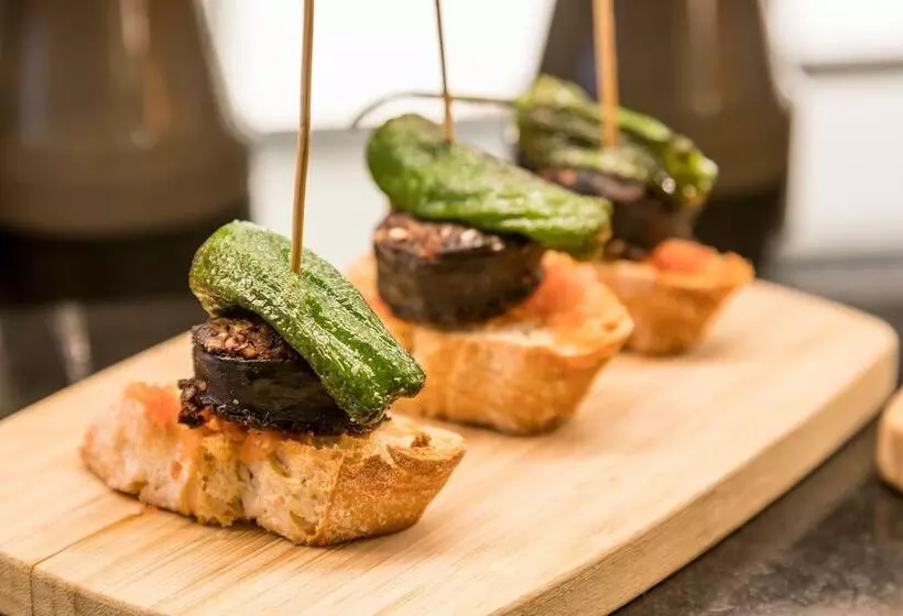 בית מלון כפרי Ilunion Bilbao