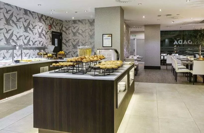 בית מלון כפרי Ilunion Bilbao