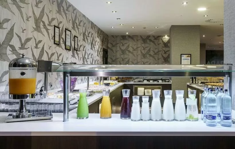 בית מלון כפרי Ilunion Bilbao